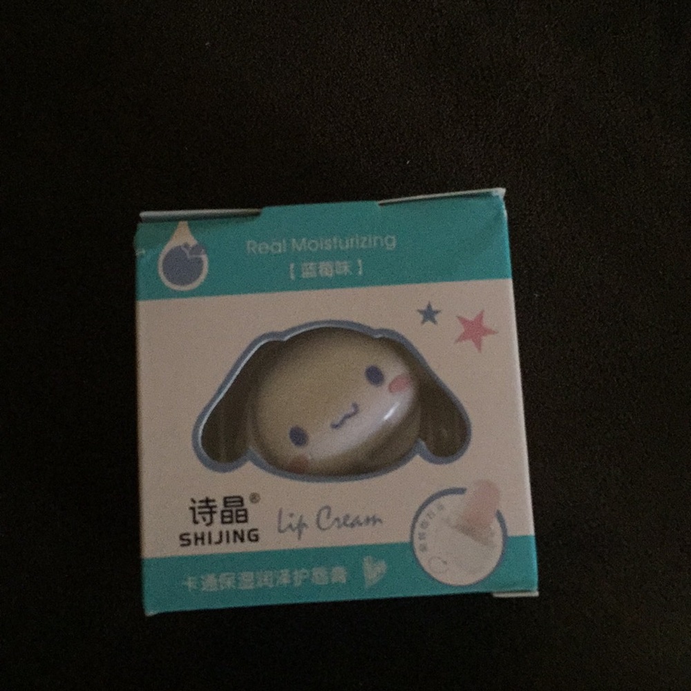 Cinnamon roll lip cream